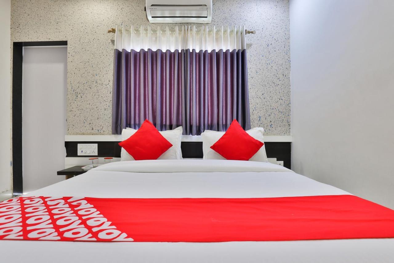 Oyo 18807 Vrajbhoomi Hotel Somnath Exterior photo